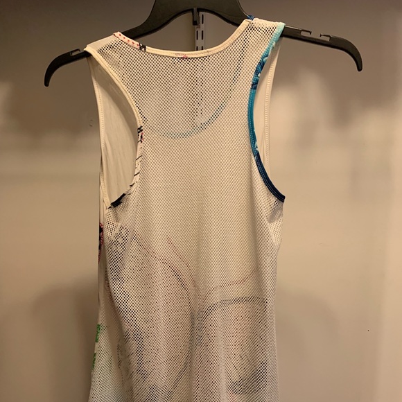 Tank - Picture 2 of 5